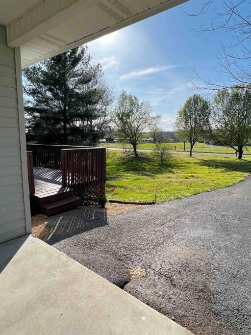 Charming House In Sevierville Family Friendly Quiet Location Close To Wilderness Exterior photo