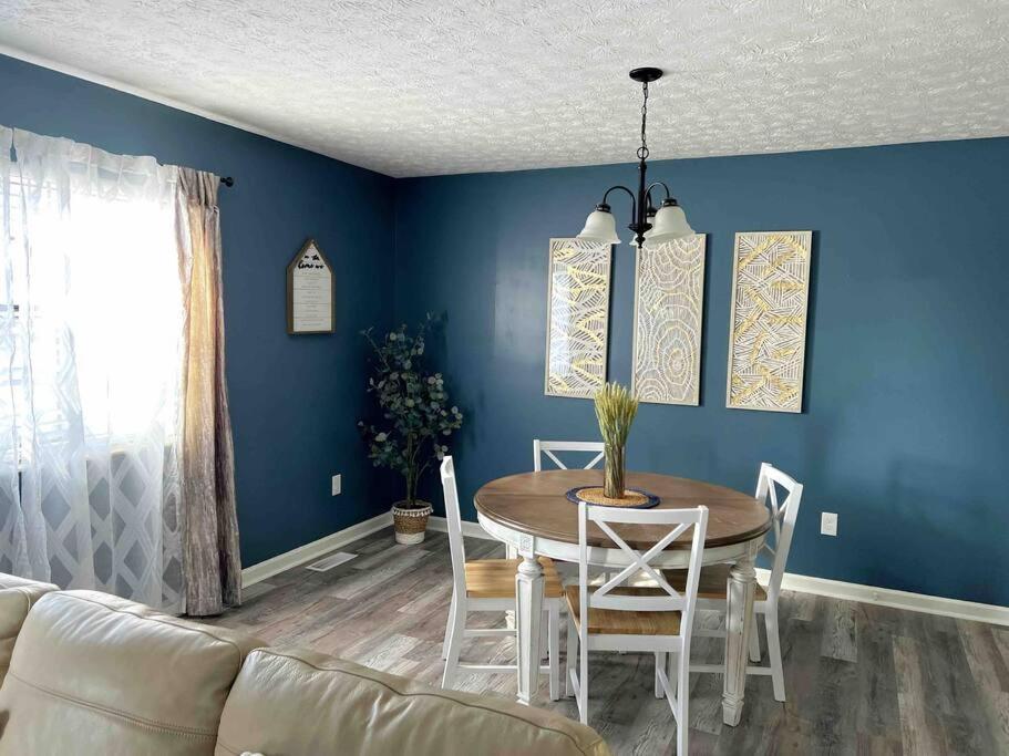Charming House In Sevierville Family Friendly Quiet Location Close To Wilderness Exterior photo
